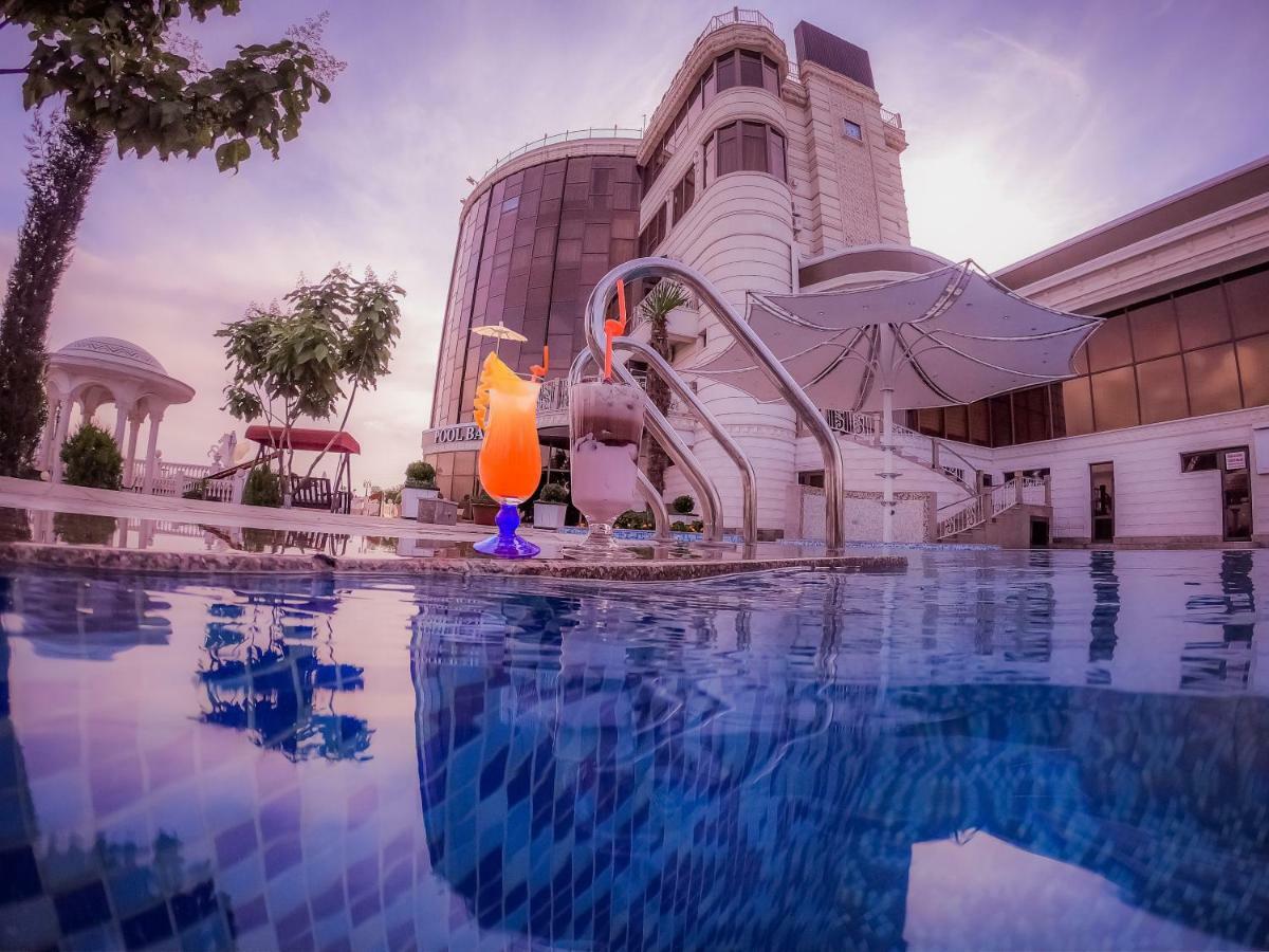 Parliament Palace Hotel Khujand Luaran gambar